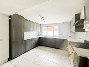 Photo 15- click for photo gallery